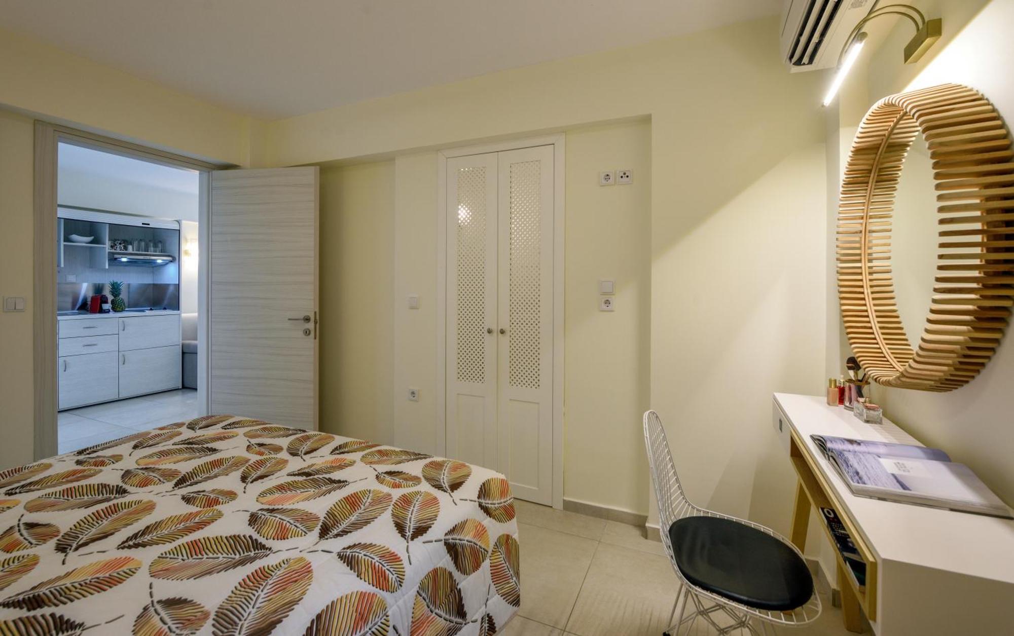 Elpiniki Luxury Apartments Néa Poteídaia Eksteriør bilde