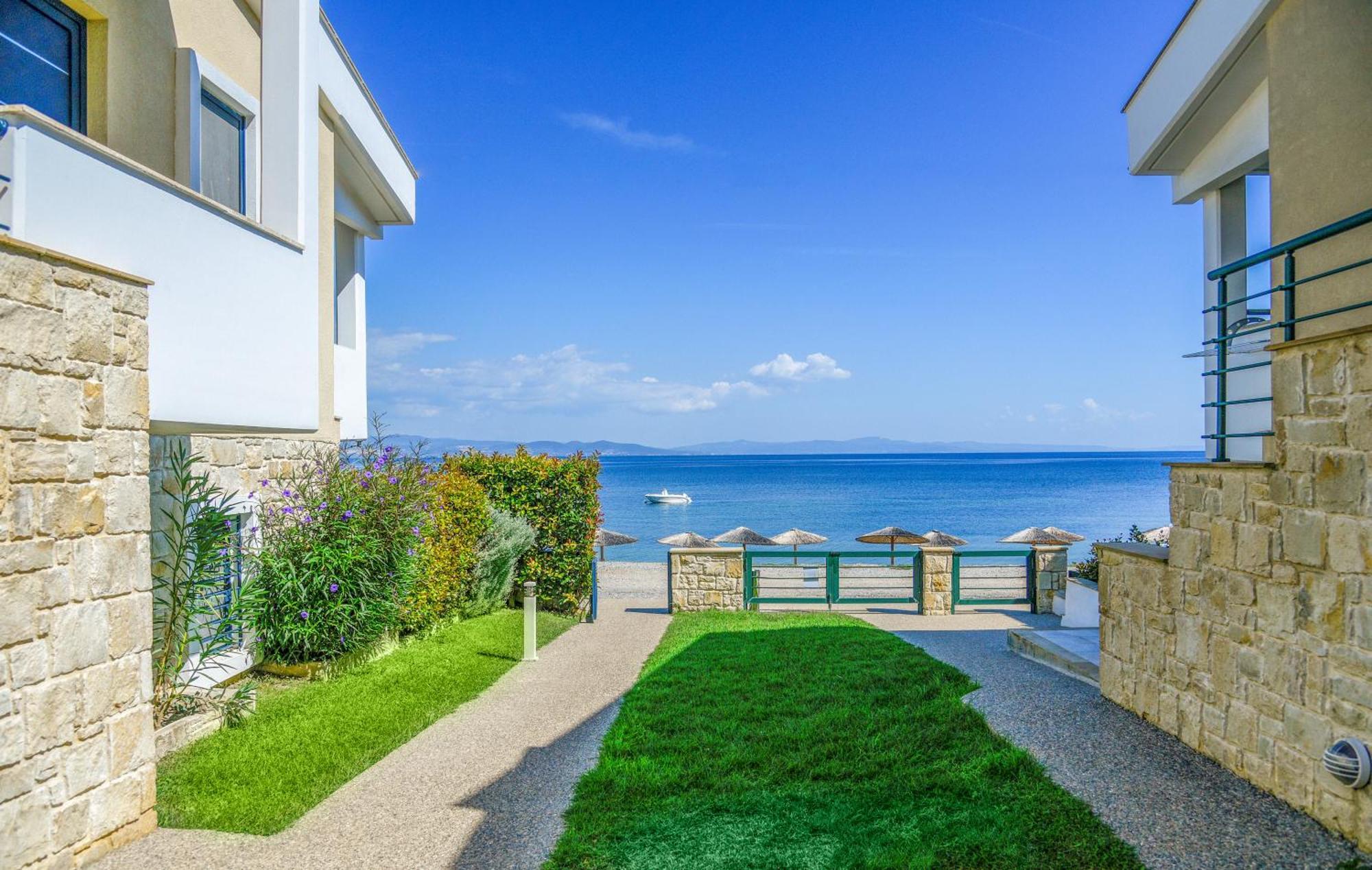 Elpiniki Luxury Apartments Néa Poteídaia Eksteriør bilde