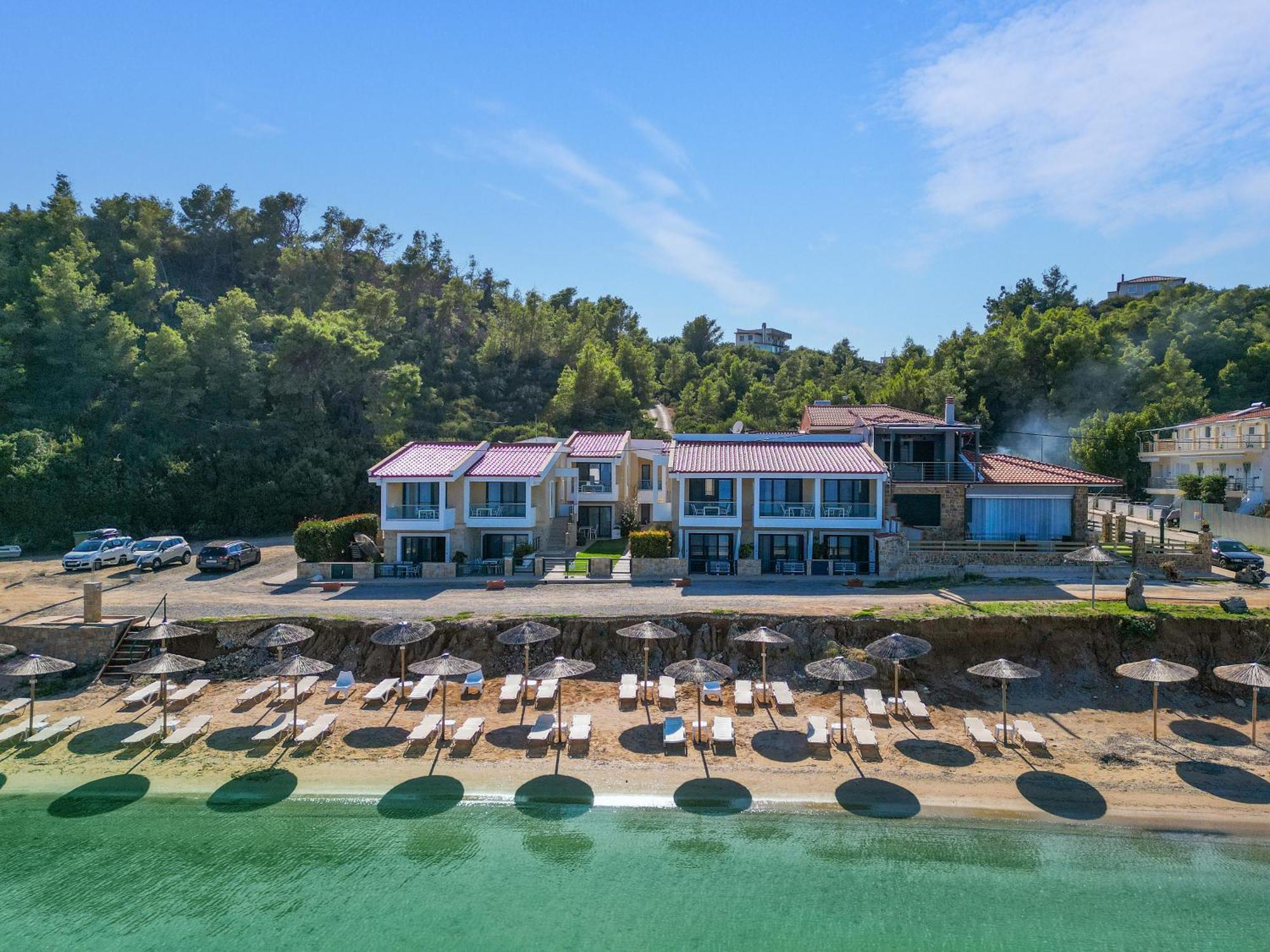 Elpiniki Luxury Apartments Néa Poteídaia Eksteriør bilde